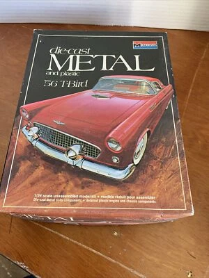 MONOGRAM 1956 FORD THUNDERBIRD 1:24 DIECAST MODEL CAR KIT T-Bird - Image 1 of 3