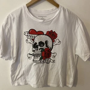 Gothic Skull Roses T-shirt Skull Flower Crop Tee Size XL - Picture 1 of 8