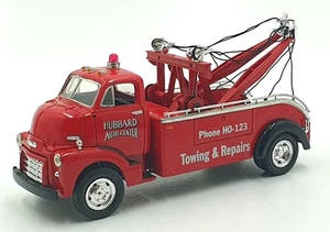 First Gear 1/34 Scale 19-1016 - 1952 GMC Heavy Duty Wrecker Hubbard Auto Center - Picture 1 of 5