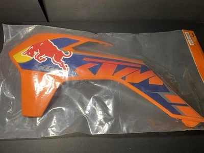 Cubierta del radiador izquierda de fábrica Ktm 450sxf 2013 7770805000004F Foto 1 de 4