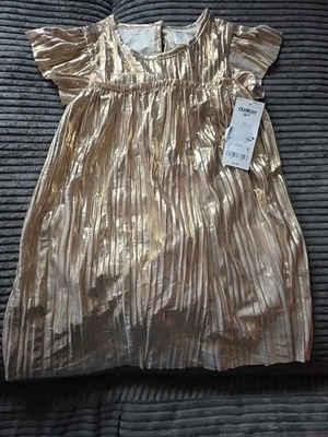 Vestido de Fiesta Oshkosh Dorado Plisado Vacaciones Flutter Talla 3T Niñas Elegante  Foto 1 de 3