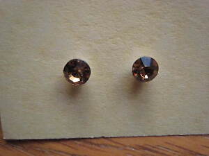 1 pr LIGHT TOPAZ Tan Beige Swarovski elements Austrian Crystal stud earrings 5mm