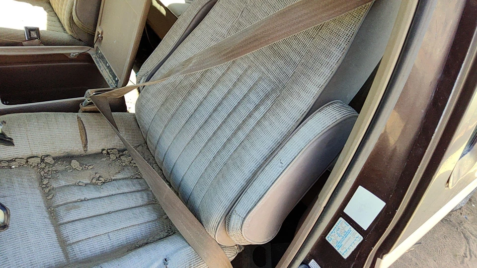 1988 Ford F150 Driver Left Front Seat Belt Retractor Oem Shoulder Tan - Изображение 1 из 4