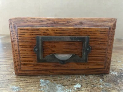 Cajón de archivo vintage de roble con tirador de identificación de metal (archivo de cajón) Foto 1 de 4