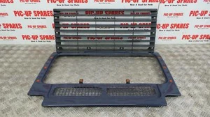 LAND ROVER DEFENDER 2007-2017 Front Centre Grill With Surround 346787 - Picture 1 of 7
