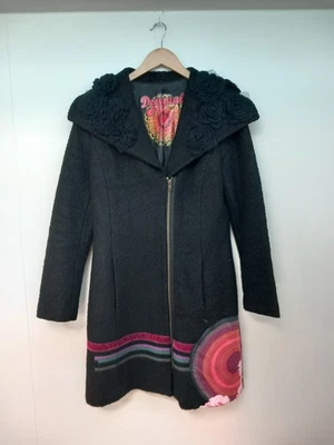 Abrigo de mujer Desigual negro y multicolor talla 42" Reino Unido Foto 1 de 4