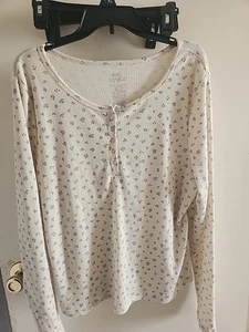 PINK REPUBLIC-CREAM/NAVY-FLORAL-LONG SLEEVE-BUTTON UP-HENLEY TOP-SIZE-3X-NWT - Picture 1 of 3