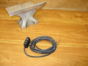 Omron E3S-AT61-L *NUOVO* Sensore interruttore fotoelettrico **VENDITORE USA** - Foto 1 di 6