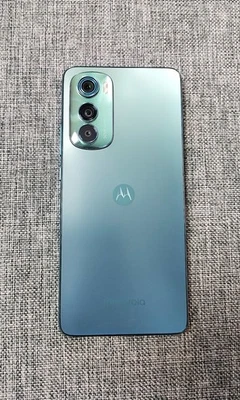 Motorola Edge 30 5G, 6.5", Aurora Green, Snapdragon 778G Plus, 8GB/128GB - Immagine 1 di 4