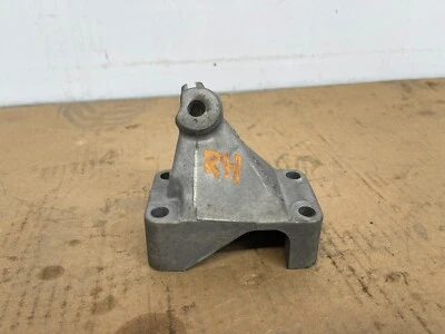 93-98 MERCEDES-BENZ SL500 R129 ПРАВЫЙ ПАССАЖИРСКИЙ ДВИГАТЕЛЬ КРОНШТЕЙН КРЕПЛЕНИЯ ДВИГАТЕЛЯ OEM - Изображение 1 из 4