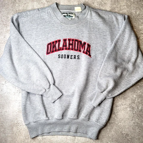 Vintage Oklahoma Sooners Sweatshirt Gray Size Med Embroidered 90's Y2K Cover