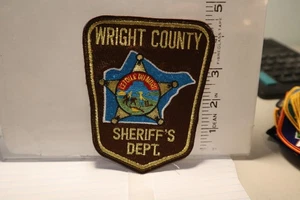 police patch  WRIGHT COUNTY SHERIFF'S DEPT MINNESOTA - Picture 1 of 1