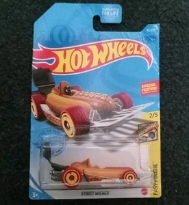 Hot Wheels 2020 #41 Fast Foodie #2 Street Wiener Treasure Hunt NUEVO - Imagen 1 de 1