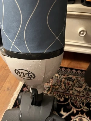 $800 SEBO FELIX Vacuum German Made - Image 1 of 4