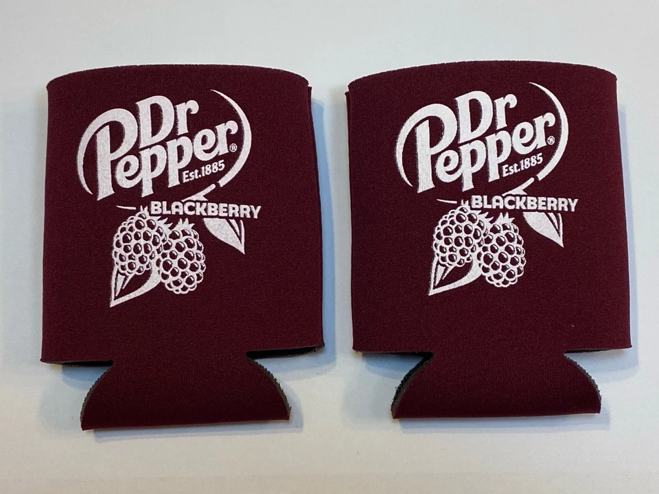 Soporte para lata de refresco Dr. Pepper Blackberry Koozie Coozie Lote de 2 cubiertas de bebida promocionales Foto 1 de 1