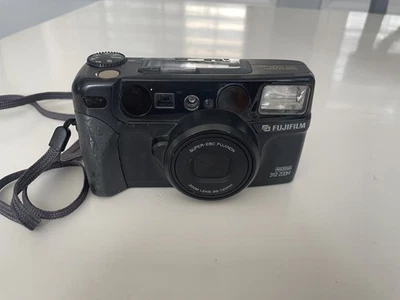 Cámara fotográfica Fujifilm Discovery 312 zoom fecha panorama 35 mm puntual disparo funcionando Foto 1 de 4