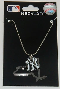 New York Yankees State Shape Charm w/ Team Logo Chain Necklace MLB Licensed - Picture 1 of 4