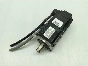 Yaskawa Electric SGMAS-02ACABC SGMAS02ACABC AC Servo Motor 200W 200V 1.9A - Picture 1 of 10
