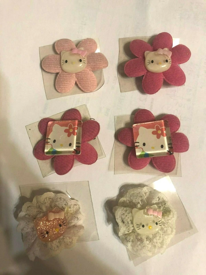 (6) Pinza para el cabello HELLO KITTY rosa y blanco con volantes de encaje y fieltro con flores   Foto 1 de 1