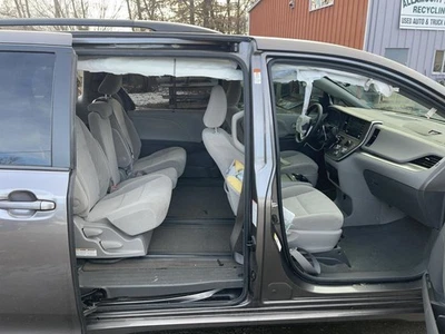 Balancín derecho Toyota Sienna 2011-2020 con poste gris PC: 1H1 3,5 L TRACCIÓN DELANTERA 61 K LE 64164 Foto 1 de 4