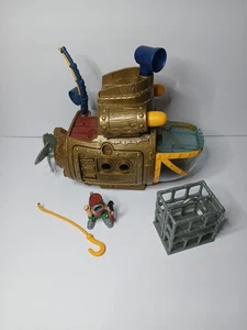 Fisher Price Great Adventures Shipwreck Sub 1997 con jaula, misiles, figura - Imagen 1 de 8