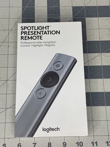 Logitech Spotlight 910-004654 Bezprzewodowy pilot do prezentacji z USB (H1) - Zdjęcie 1 z 11