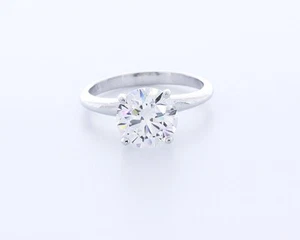 2.5 CT Lab-Created Diamond E/VS2 Round Cut 14K White Gold Classic Solitaire Ring - Picture 1 of 4