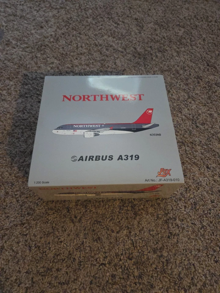 1:200 NORTHWEST AIRLINES AIRBUS A319-114 N359NB WITH STAND JFA319010 - Image 1 of 1