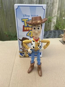Disney Pixar Toy Story, Woody Figurine Ornament, Gift Box, 19 x 8 x 6cm - Picture 1 of 2