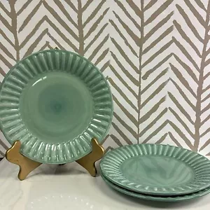Libbey Siruss Dinner Plates Solid Green Fluted Rim 10.5” Set of 3 Plates - Picture 1 of 4