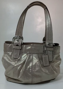 Coach F15045 Soho M/L Schultertasche aus plissiertem Leder in Silber Metallic - Bild 1 von 12