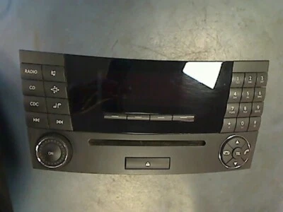Radio CD Mercedes-benz A2118702189 MF2321 211 E 200 CDI Automatik - Bild 1 von 4