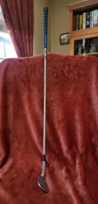 CUÑA SERIE MP MIZUNO 52*-07 CON EMPUÑADURA MEDIANA Foto 1 de 4