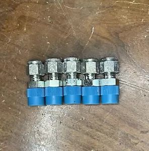 5 Stück Kohlenstoffstahl S-400-1-4 Swagelok Rohrverschraubung, 1/4 Zoll Rohr x 1/4 Zoll Außengewinde NPT - Bild 1 von 4