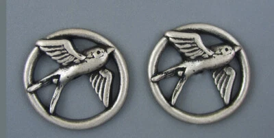 LARGE METAL BUTTON -ANTIQUE SILVER - SET OF TWO -  BIRD - Image 1 of 3