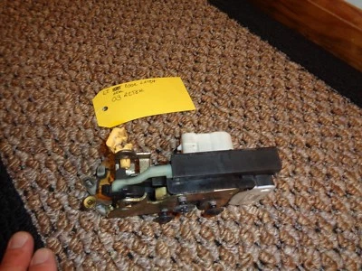 PESTILLO PUERTA TRASERA IZQUIERDA 2001 02 03 04 05 PONTIAC AZTEK S-26 Foto 1 de 2