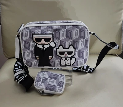 Cartera Bandolera KARL LAGERFELD Maybelle Karl & Choupette Blanca Gris $178 Foto 1 de 4