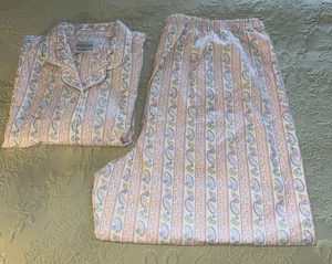 Neu ohne Etikett Basic Edition Intim Plus Pyjama Set Langarm Flanell Blumenmuster rosa 4X - Bild 1 von 5