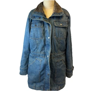 KC Collections Blue Denim Coat  Women’s Size M Faux Fur Collar  Quilted Lining - Picture 1 of 12