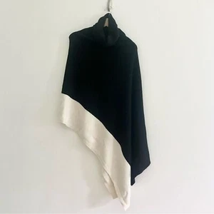 Nili Lotan 100 % Kaschmir Poncho Pullover Damen Small 18-8 Assymetrical Shawl - Bild 1 von 12