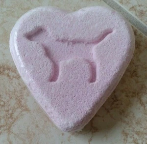 Victoria's Secret PINK Bath Bomb Calming Vanilla!! Heart Shaped Brand New!!! - Picture 1 of 2