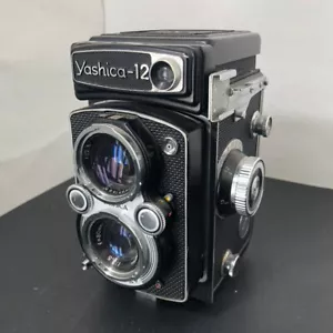 YASHICA 12 NON TESTATO COSÌ COM'È - Foto 1 di 9