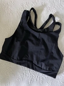Lululemon Sport-BH schwarz 6 8 gebraucht, in einwandfreiem Zustand - Bild 1 von 3