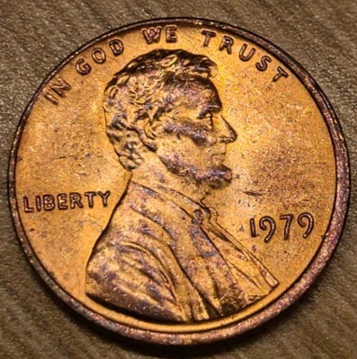 Centavo conmemorativo Lincoln 1979 P centavo de aleación de cobre - sin marca de ceca - circulado Foto 1 de 2