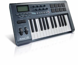 M-AUDIO Axiom 25 Mini Keyboard mit 25 Halb gewichteten Tasten - Bild 1 von 1