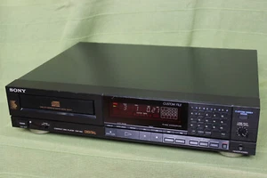 Sony CDP-950 CD Player *** TDA1541A **** 1 Year Warranty - Picture 1 of 7