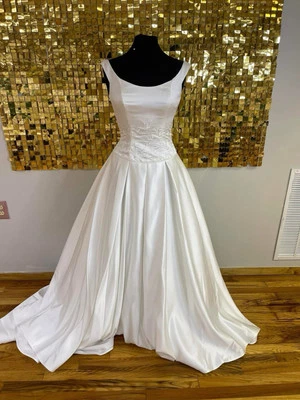 Wedding - Image 1 of 2