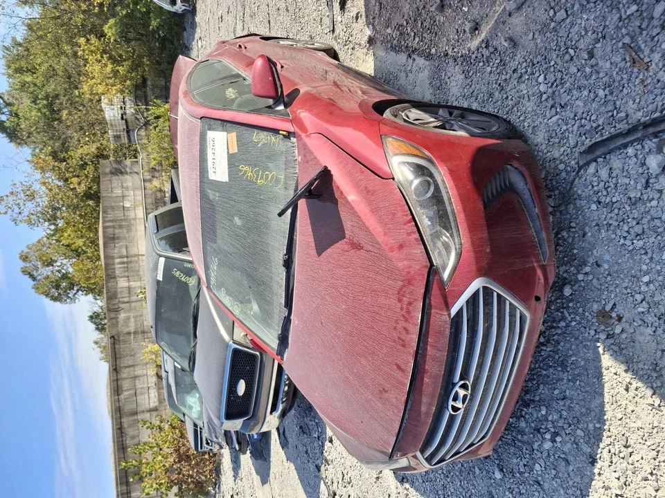 Б/у переднее центральное внутреннее зеркало заднего вида подходит: 2017 Hyundai Elantra без гаража - Изображение 1 из 4