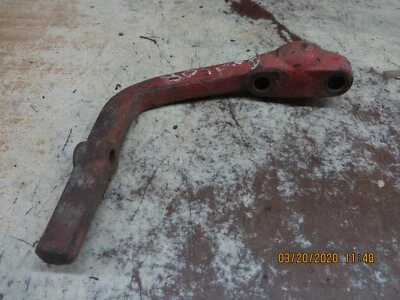 FORD JUB,NAA,600, 800  RUNNING BOARD FRONT BRACKET - Image 1 of 4