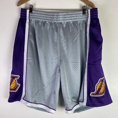 Pantalones Cortos Mitchell & Ness Los Angeles Lakers Hardwood Classics NBA 75TH Para Hombre Talla XL Foto 1 de 4